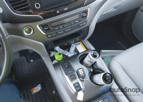 2022 Honda Ridgeline Rtl из США, поврежденный, VIN 5FPYK3F74NB033148